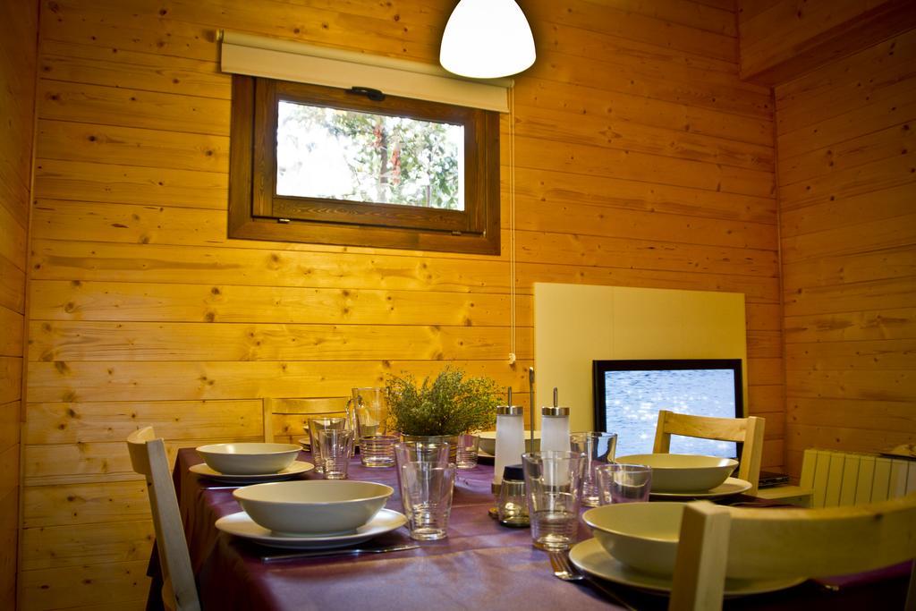 Apartamentos El Bosquet Sant Cugat del Valles Phòng bức ảnh