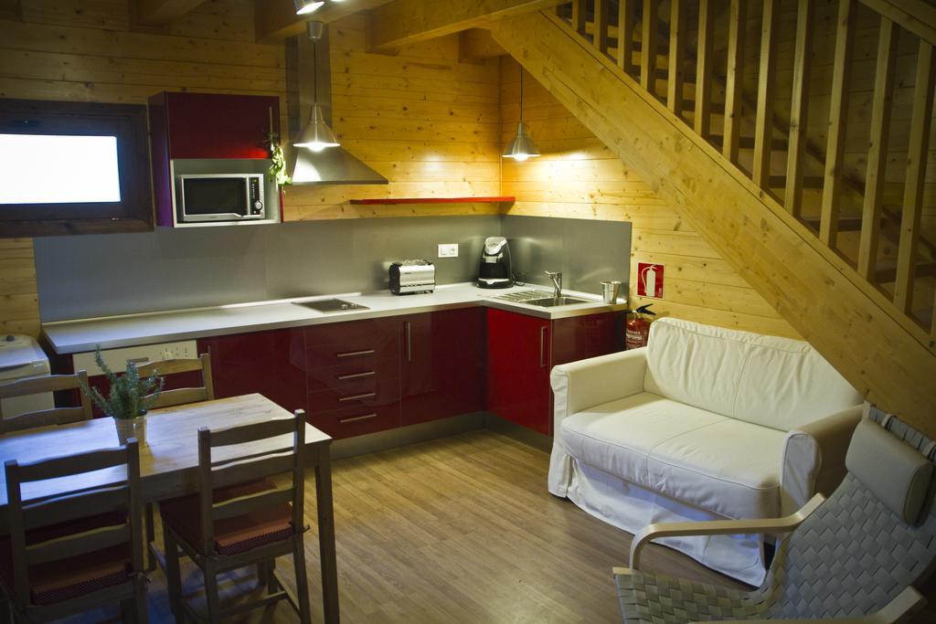 Apartamentos El Bosquet Sant Cugat del Valles Phòng bức ảnh